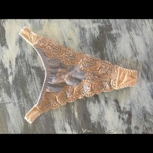 VICTORIA’S SECRET thong panties